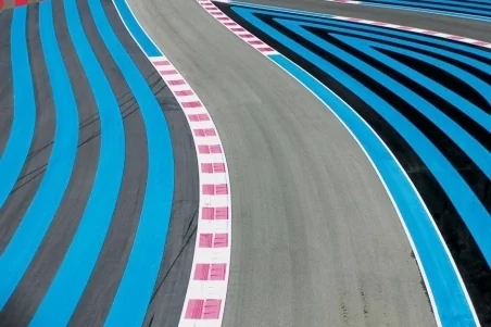 Stage F1 or : Circuit Paul-Ricard