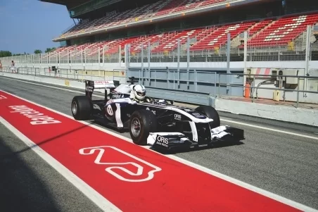 Praktikum-steuerung F1 Williams FW33 auf dem Circuit de Barcelona-Catalunya