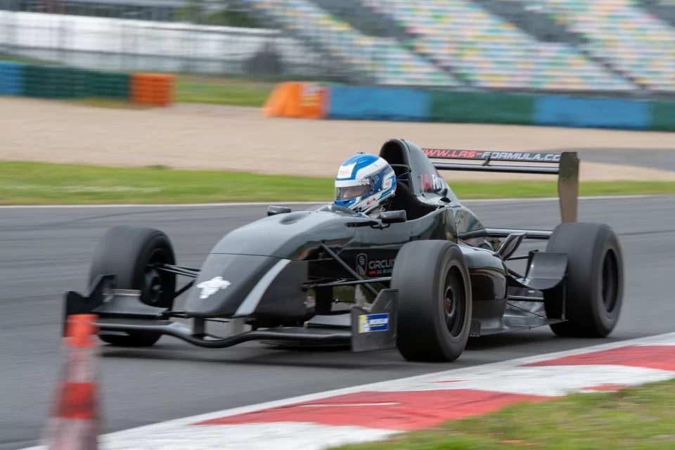 Stage de pilotage Formule Renault - Circuit Magny Cours Club