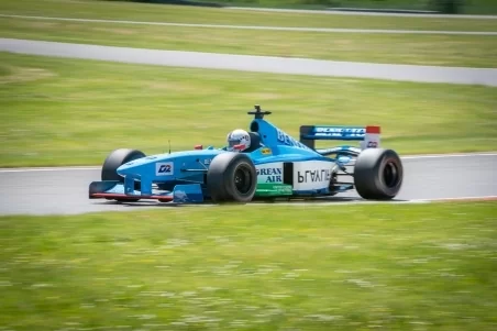 Stage de pilotage Formule 1 benetton b198 circuit magny cours