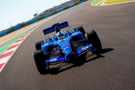 Praktikum-steuerung F1-PERFORMANCE – 20 min FR (X2) + runden F1 – Rennstrecke von Magny-Cours Club
