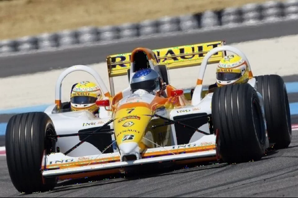 Praktikum cockpit der Formel Renault + Taufe steuerung F1 Dreilokal – Circuit Magny Cours Grand Prix