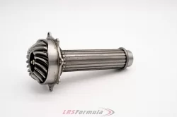 Arbre secondaire de boîte de vitesse avec roulement / Secondary shaft with bearing JORDAN